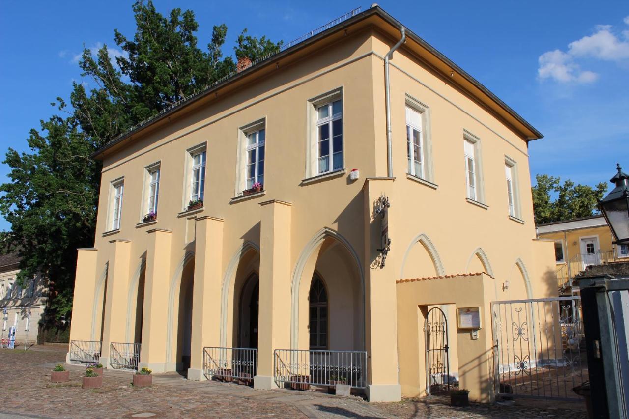 Pension Schlosswache-Zerbst Экстерьер фото