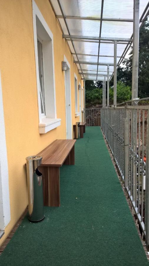 Pension Schlosswache-Zerbst Экстерьер фото